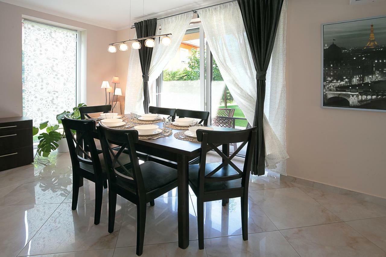 Townhouse On Budapest Border Budaörs Екстериор снимка